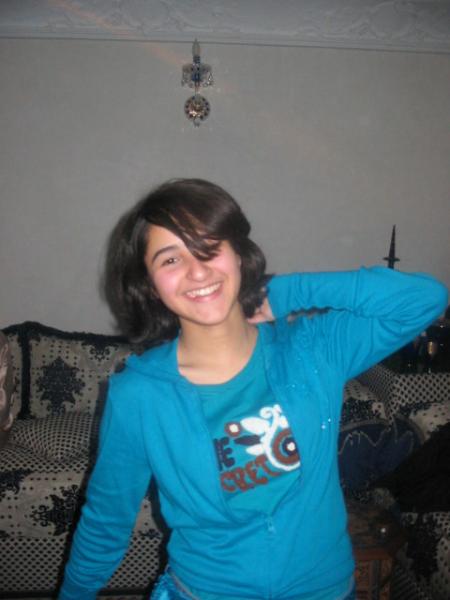 c'est mon amie mouna trop genial